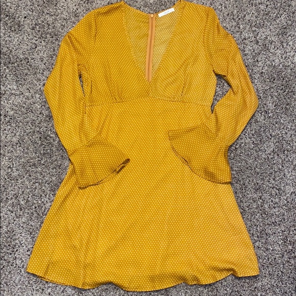 Dresses & Skirts - Yellow polkadot dress